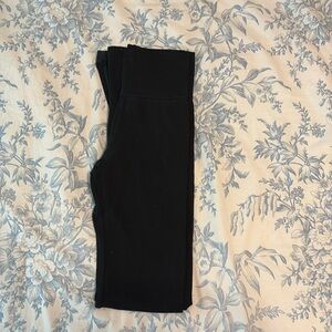 BRANDY MELVILLE black  Priscilla yoga pants one seize would fix xs